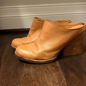 Kork-Ease Challis Genuine Leather Heeled Mules size 6.5
